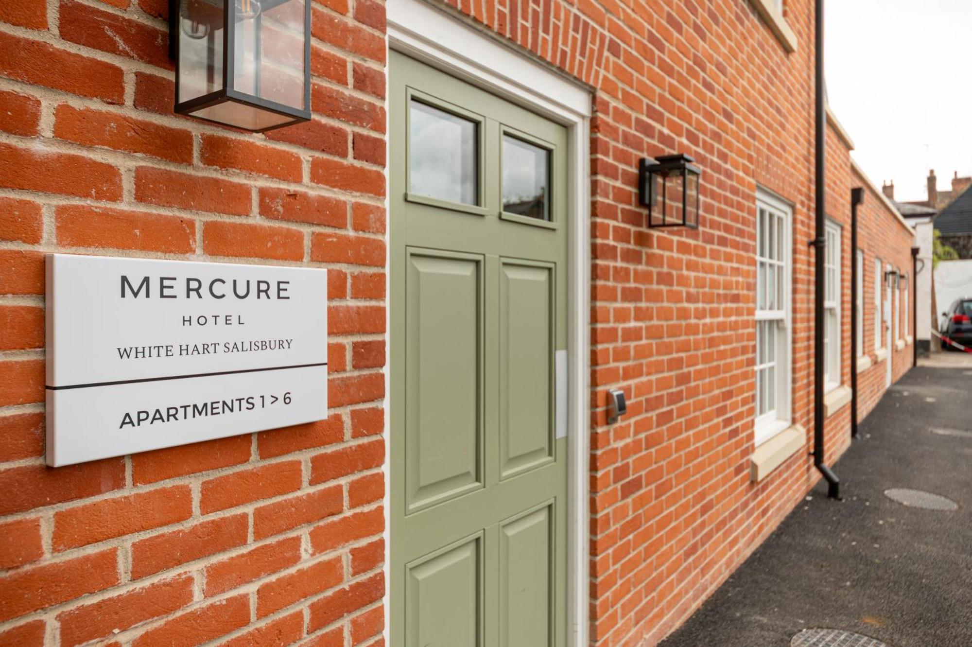 Mercure Salisbury White Hart Hotel & Apartments Zewnętrze zdjęcie