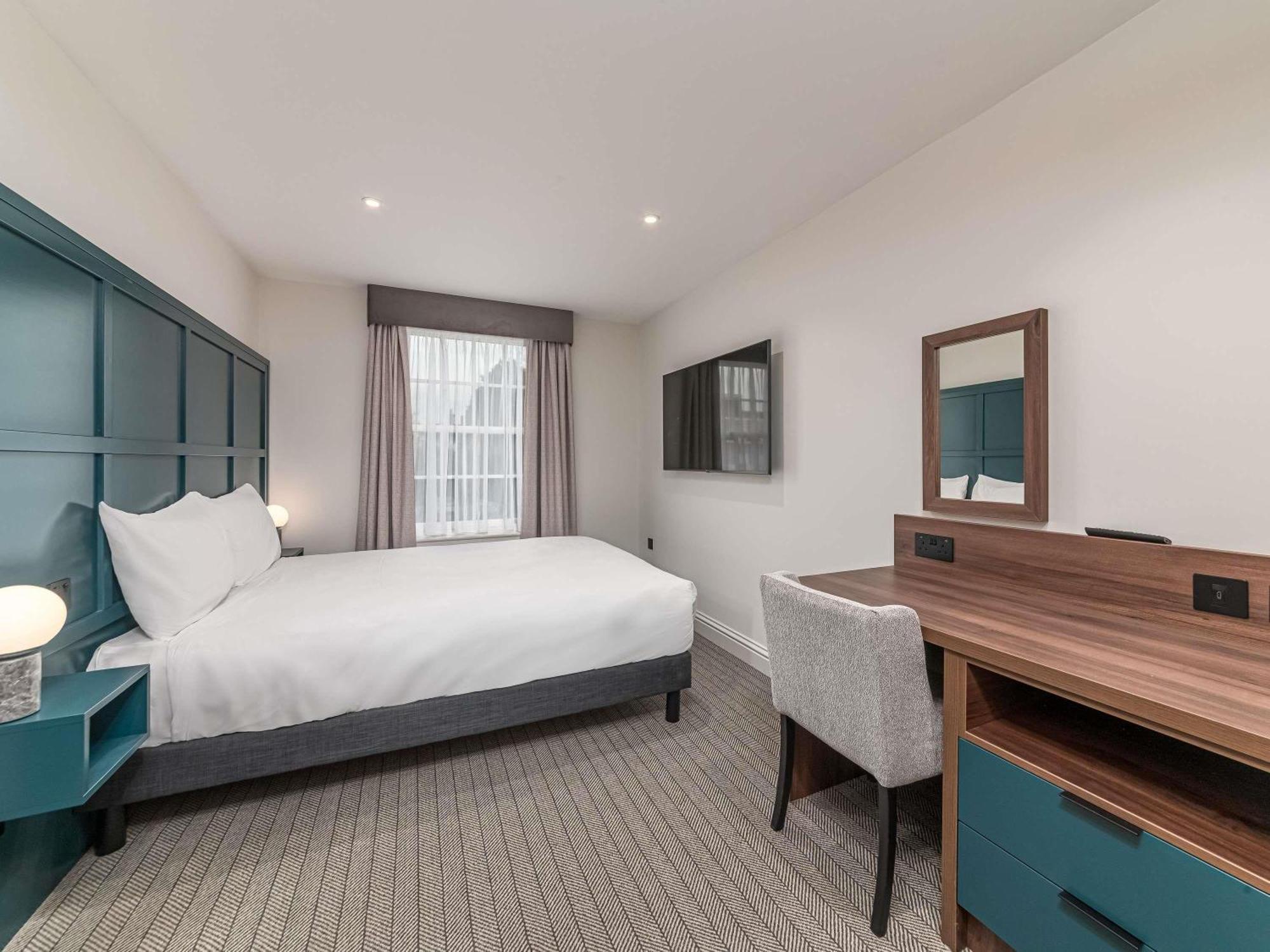 Mercure Salisbury White Hart Hotel & Apartments Zewnętrze zdjęcie